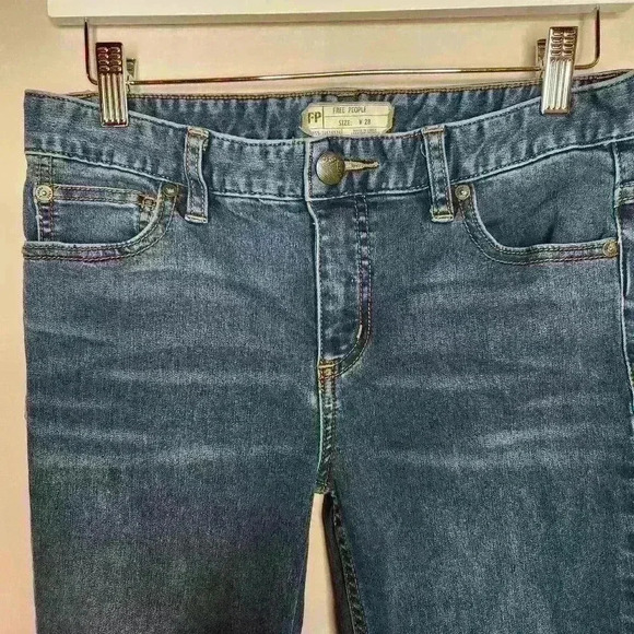 Free People Women's dark wash distressed skinny jeans size 28 - Picture 5 of 7